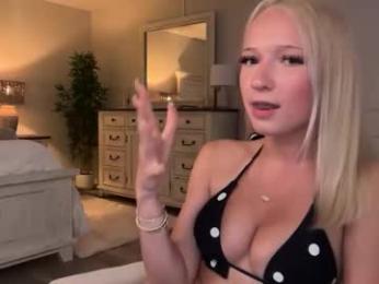 roxyrain2736 chaturbate stream image