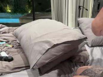 golden_alinee chaturbate stream image