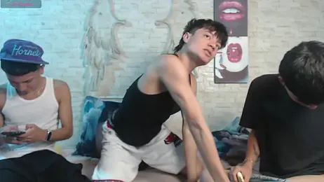 axel_milo_kairo_and_noa stripchat stream image