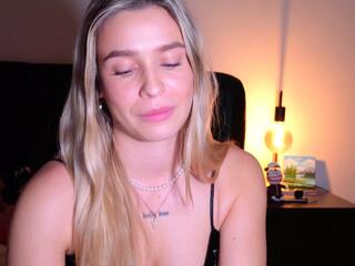 Maci Reynolds flirt4free stream image