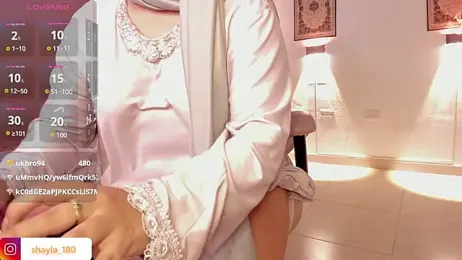 shayla_18 stripchat stream image