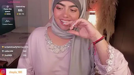 shayla_18 stripchat stream image