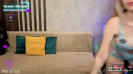 Holl1Would stripchat stream image