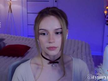 fymryn bongacams stream image