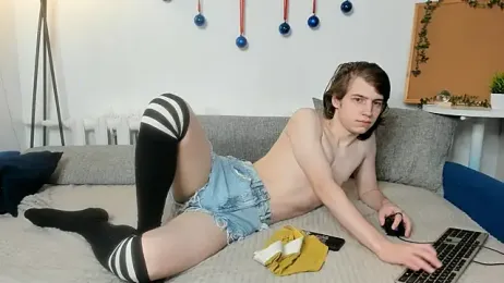 AvenGlow stripchat stream image