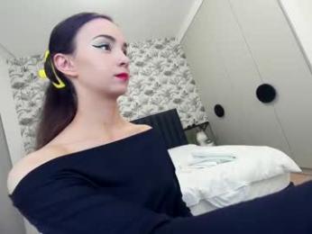 ehotlovea chaturbate stream image