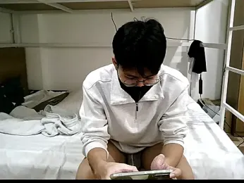 Gwencloudy stripchat stream image