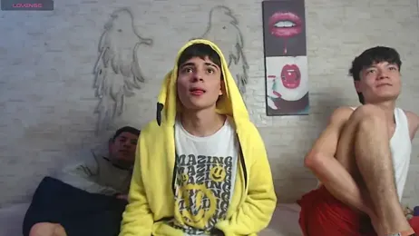 axel_milo_kairo_and_noa stripchat stream image