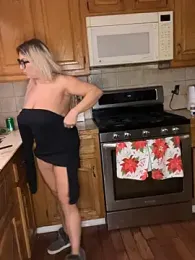 LittleMissEeve stripchat stream image