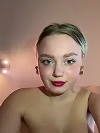 CherryEmmy stripchat stream image