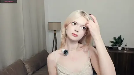 LaureMestler stripchat stream image