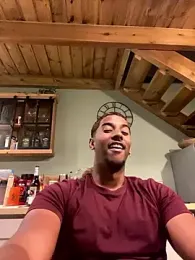 Axel_black10 stripchat stream image