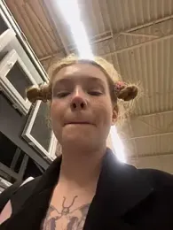 Honey___Hot stripchat stream image