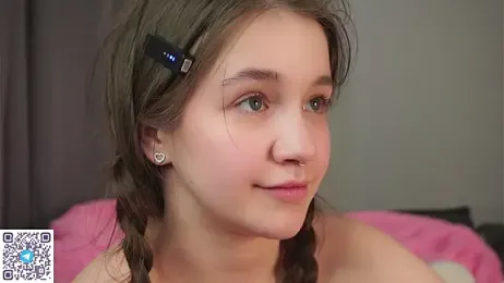 AmiLewis stripchat stream image