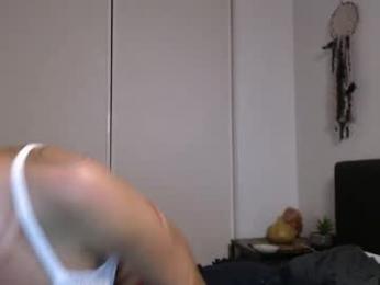 bella_bloom1 chaturbate stream image