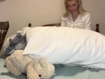 ellalowe chaturbate stream image