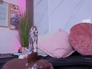 chlooee camsoda stream image