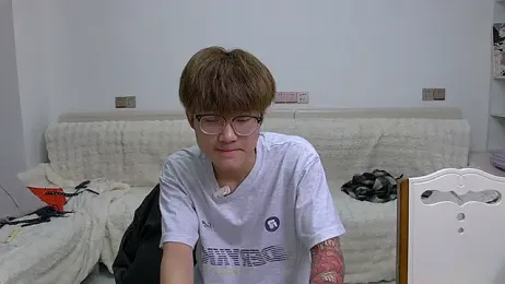 KK-cuteboy stripchat stream image