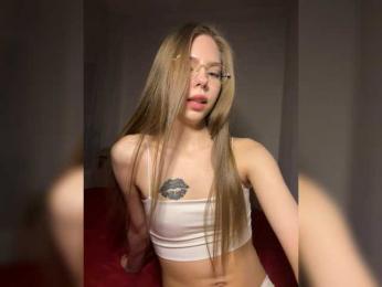 Kiki-77 bongacams stream image