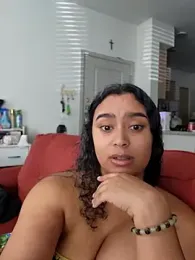 cinnaminnie stripchat stream image