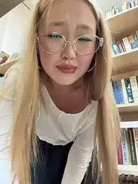 Aiko_Yumi stripchat stream image