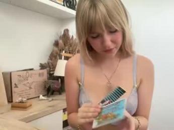 kittengirlxo chaturbate stream image