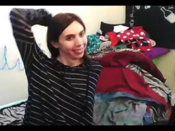 totalfuckingadorable chaturbate stream image