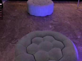 MadelineFox bongacams stream image