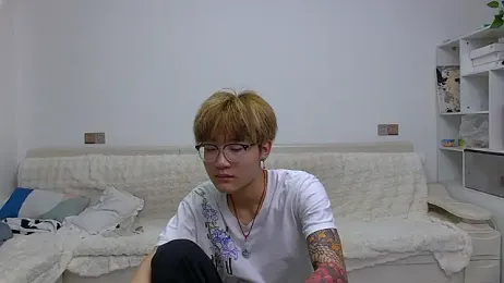 KK-cuteboy stripchat stream image