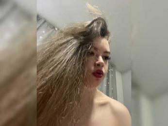 YourLadyyy bongacams stream image