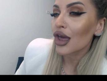 lovelyblondyx bongacams stream image