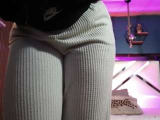 lady-brownn camsoda stream image