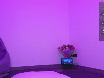 misss-vikki bongacams stream image