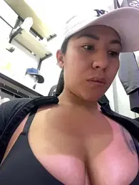 kim_monti stripchat stream image