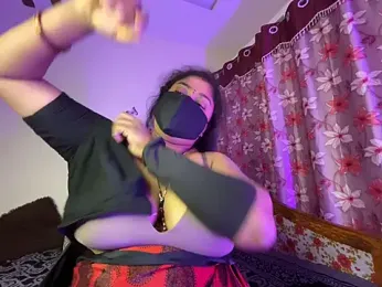 LouleyRanii stripchat stream image