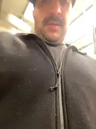 CloudyMuscleBeefy stripchat stream image, 18.03.2026 08:20