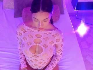 alyssia-collins camsoda stream image