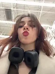 Lily__Belle stripchat stream image