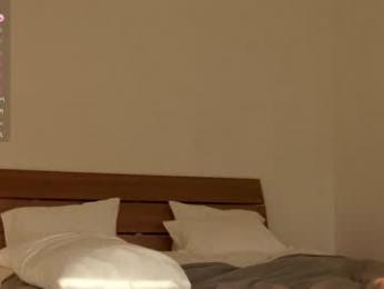 kriss0leoo chaturbate stream image