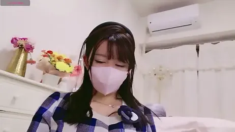 maii- stripchat stream image