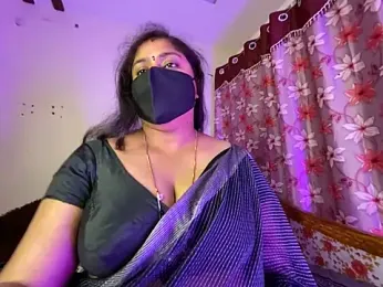 LouleyRanii stripchat stream image