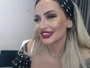 lovelyblondyx bongacams stream image
