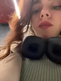 Lily__Belle stripchat stream image