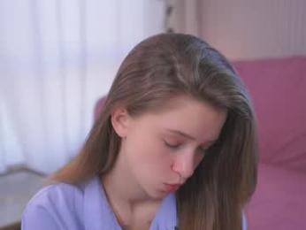 little_poetry chaturbate stream image