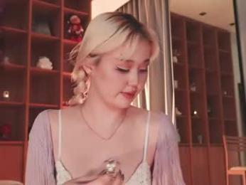 seduza_hyun chaturbate stream image, 11.05.2026 03:20