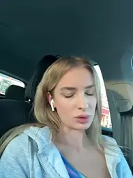 EvieEvans stripchat stream image