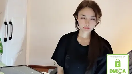 Nivaria- stripchat stream image, 15.05.2026 06:20