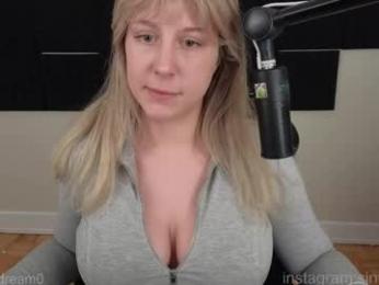 alexa_dream chaturbate stream image, 16.05.2026 23:10