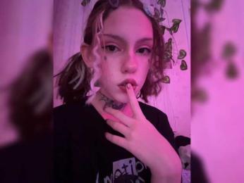 Molly-and-Ewa bongacams stream image