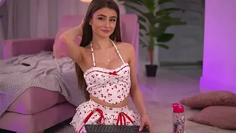 KaylaBray stripchat stream image